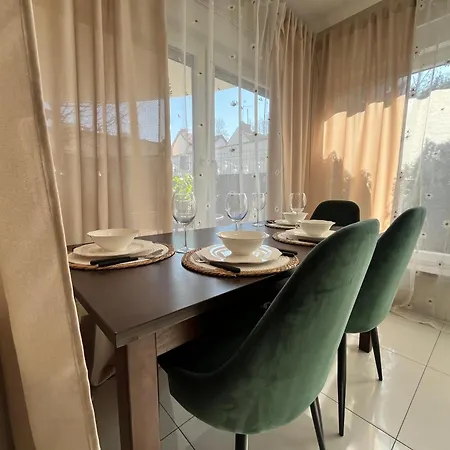 Cape - Afra Group Apartment